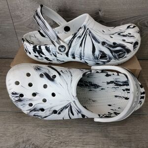 Crocs Iconic Comfort Clogs M9 W11 Black White Marbled Slip On Water Sandal Shoes